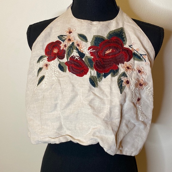 White Crow Off to the Races Beige Floral Embroidered Halter Top - Picture 2 of 6